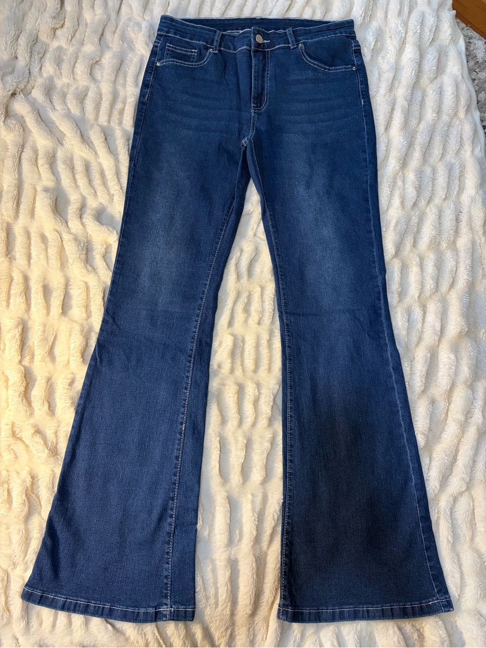 SHEIN Dark Blue Flare Jeans